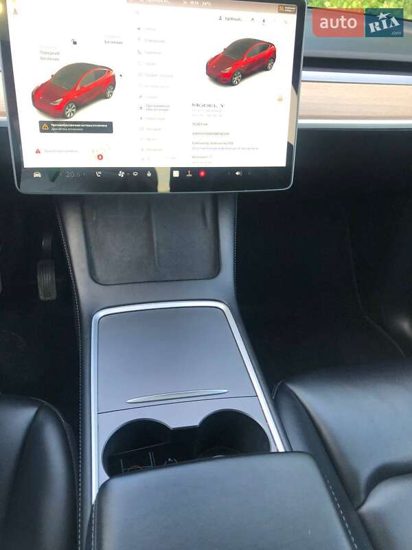 Позашляховик / Кросовер Tesla Model Y 2021 в Луцьку