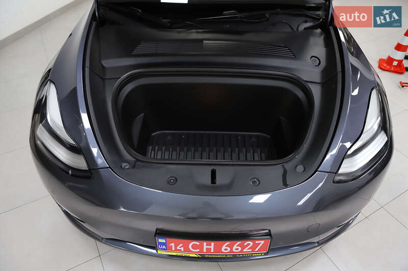 Внедорожник / Кроссовер Tesla Model Y 2021 в Дрогобыче