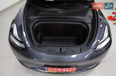 Позашляховик / Кросовер Tesla Model Y 2021 в 