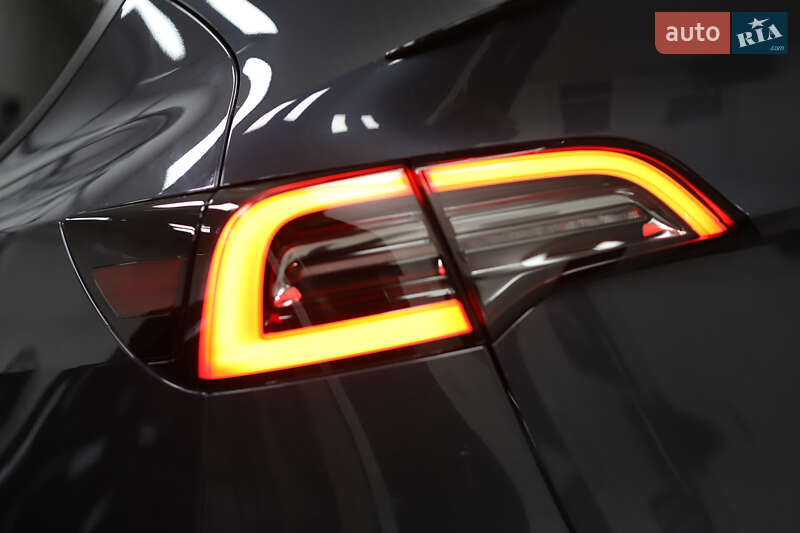 Внедорожник / Кроссовер Tesla Model Y 2021 в Дрогобыче