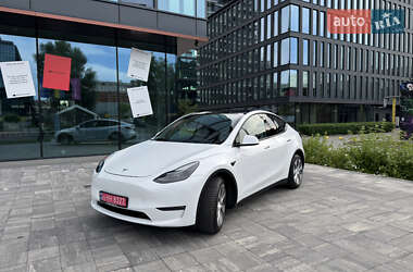 Позашляховик / Кросовер Tesla Model Y 2023 в 
