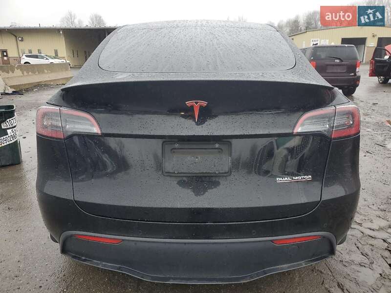 Внедорожник / Кроссовер Tesla Model Y 2022 в Киеве