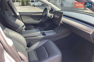 Позашляховик / Кросовер Tesla Model Y 2023 в 