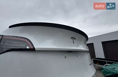 Позашляховик / Кросовер Tesla Model Y 2022 в 