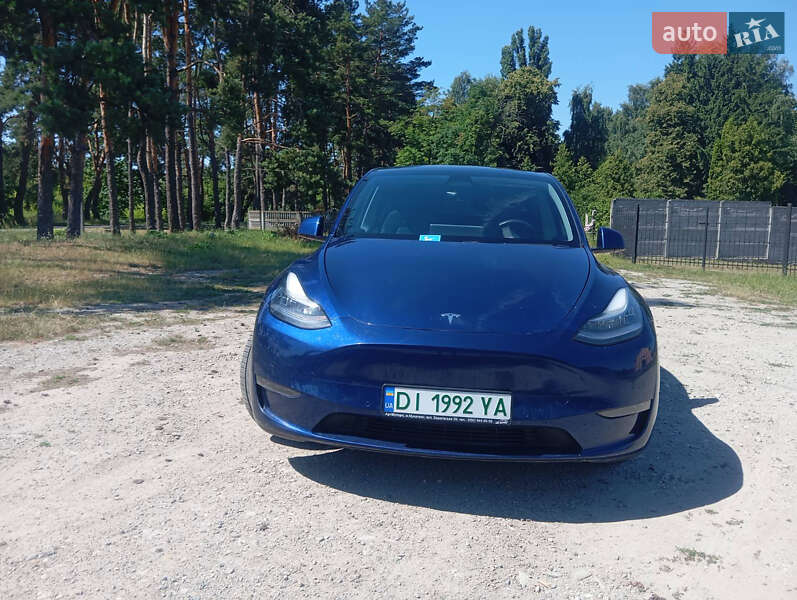Внедорожник / Кроссовер Tesla Model Y 2020 в Киеве