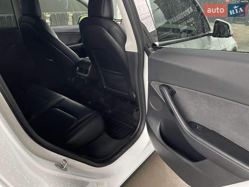 Внедорожник / Кроссовер Tesla Model Y 2022 в Львове фото 9 Внедорожник / Кроссовер Tesla Model Y 2022 в Львове