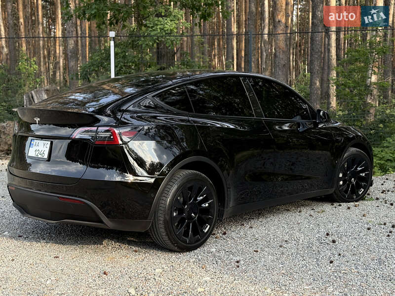 Внедорожник / Кроссовер Tesla Model Y 2021 в Гостомеле