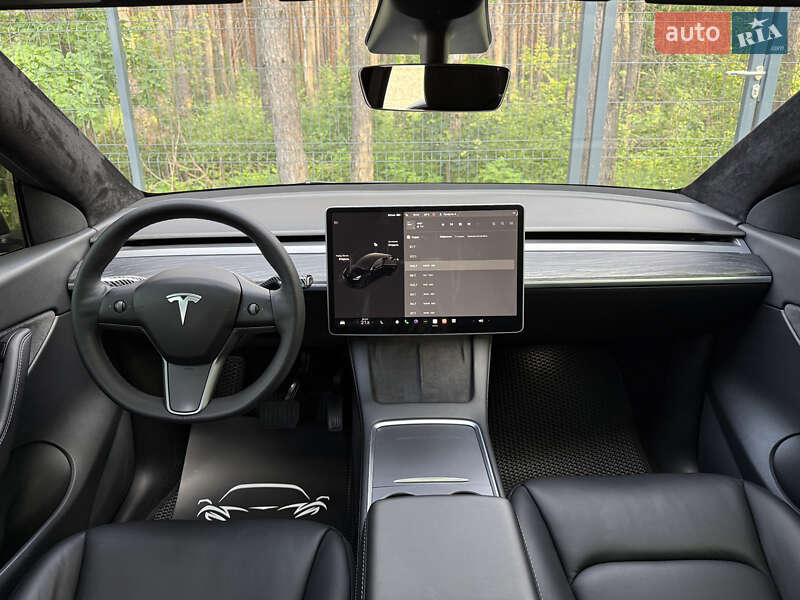 Внедорожник / Кроссовер Tesla Model Y 2021 в Гостомеле