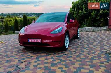 Позашляховик / Кросовер Tesla Model Y 2023 в 