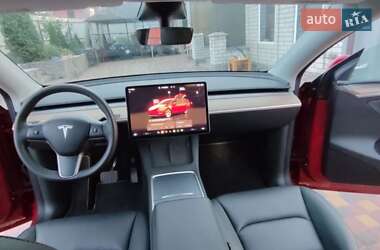 Позашляховик / Кросовер Tesla Model Y 2023 в 
