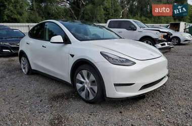 Внедорожник / Кроссовер Tesla Model Y 2020 в 