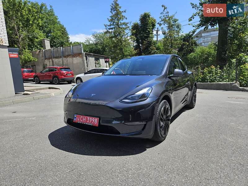 Позашляховик / Кросовер Tesla Model Y 2024 в Тернополі