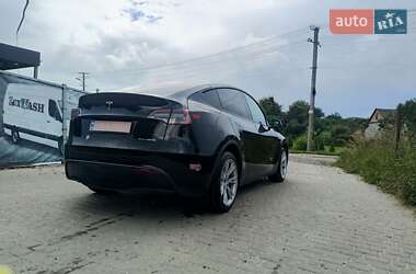 Позашляховик / Кросовер Tesla Model Y 2023 в 
