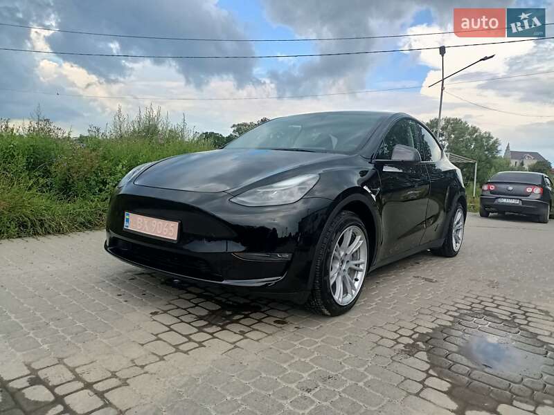 Позашляховик / Кросовер Tesla Model Y 2023 в Львові фото 14 Позашляховик / Кросовер Tesla Model Y 2023 в Львові