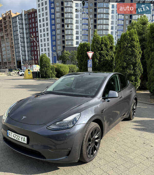 Позашляховик / Кросовер Tesla Model Y 2023 в Івано-Франківську