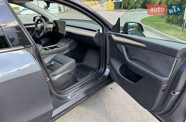 Внедорожник / Кроссовер Tesla Model Y 2023 в 