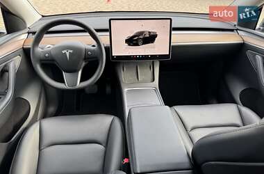 Внедорожник / Кроссовер Tesla Model Y 2024 в 