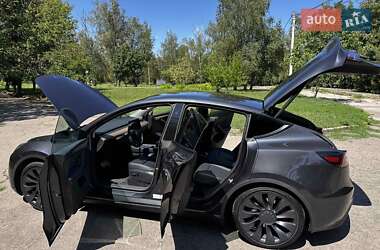 Внедорожник / Кроссовер Tesla Model Y 2024 в 