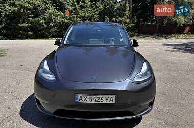 Внедорожник / Кроссовер Tesla Model Y 2024 в 