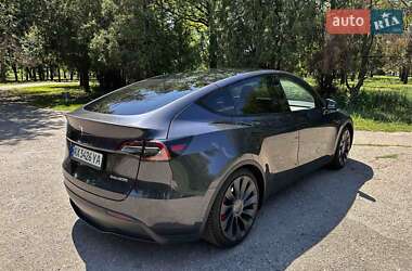 Внедорожник / Кроссовер Tesla Model Y 2024 в 