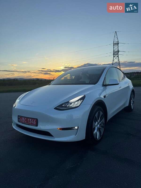 Внедорожник / Кроссовер Tesla Model Y 2023 в 