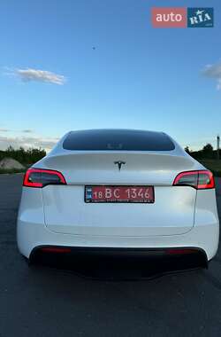 Внедорожник / Кроссовер Tesla Model Y 2023 в 