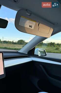 Внедорожник / Кроссовер Tesla Model Y 2023 в 