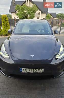 Внедорожник / Кроссовер Tesla Model Y 2024 в 