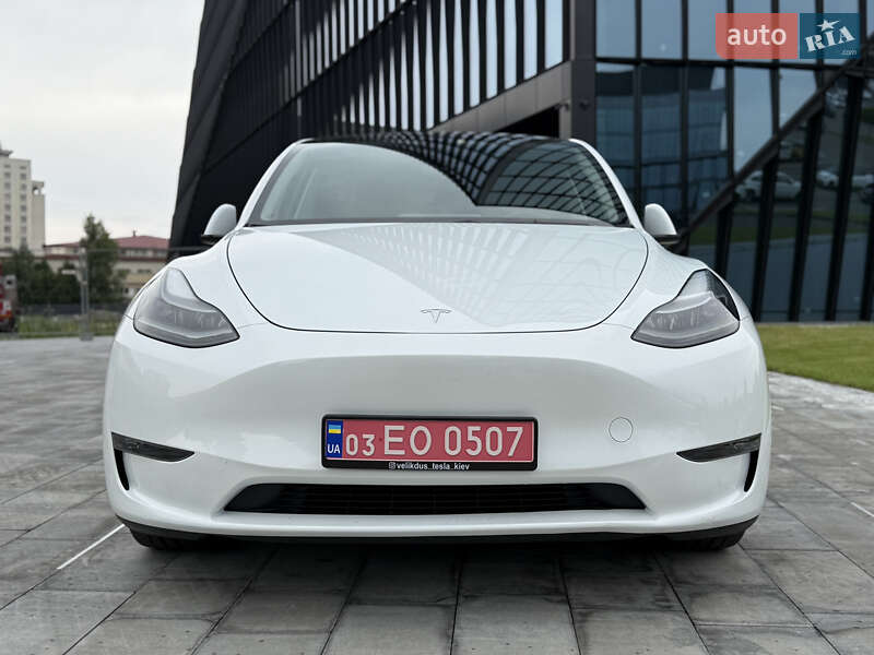 Внедорожник / Кроссовер Tesla Model Y 2023 в Киеве