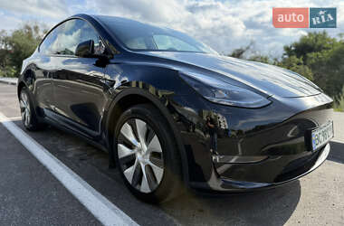 Внедорожник / Кроссовер Tesla Model Y 2021 в 