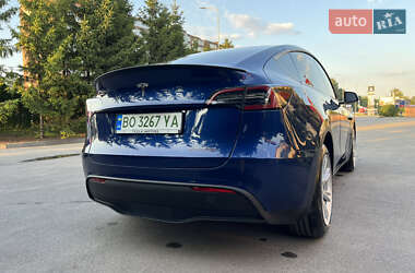 Внедорожник / Кроссовер Tesla Model Y 2024 в 