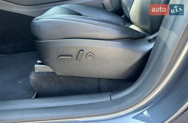 Внедорожник / Кроссовер Tesla Model Y 2023 в 