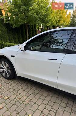 Внедорожник / Кроссовер Tesla Model Y 2022 в 