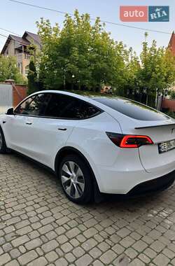 Позашляховик / Кросовер Tesla Model Y 2022 в Чернівцях