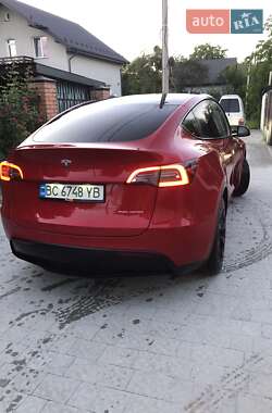 Позашляховик / Кросовер Tesla Model Y 2021 в 