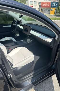Внедорожник / Кроссовер Tesla Model Y 2024 в 