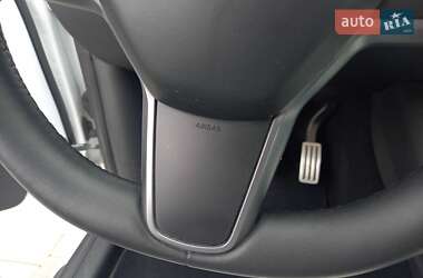 Внедорожник / Кроссовер Tesla Model Y 2020 в 
