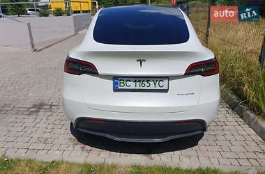 Внедорожник / Кроссовер Tesla Model Y 2021 в 