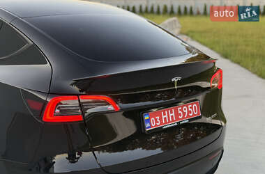 Внедорожник / Кроссовер Tesla Model Y 2022 в 