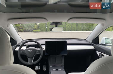 Внедорожник / Кроссовер Tesla Model Y 2021 в 
