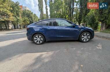Внедорожник / Кроссовер Tesla Model Y 2021 в 