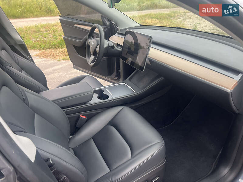 Внедорожник / Кроссовер Tesla Model Y 2023 в Василькове