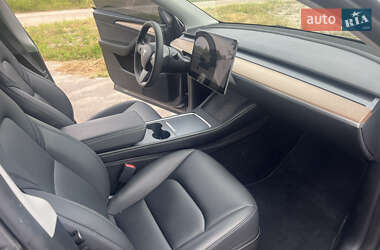 Внедорожник / Кроссовер Tesla Model Y 2023 в 