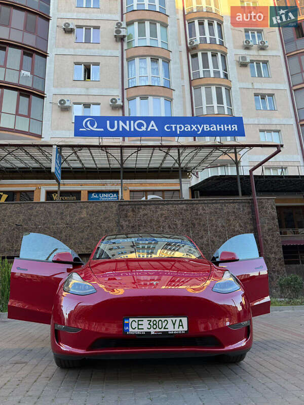 Позашляховик / Кросовер Tesla Model Y 2022 в Чернівцях фото 5 Позашляховик / Кросовер Tesla Model Y 2022 в Чернівцях