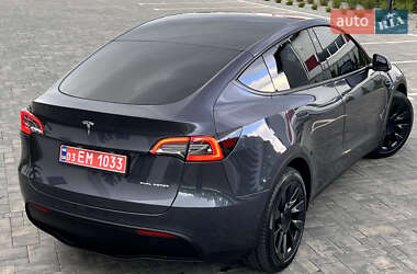 Внедорожник / Кроссовер Tesla Model Y 2021 в 