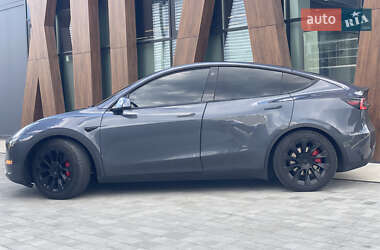 Внедорожник / Кроссовер Tesla Model Y 2021 в 