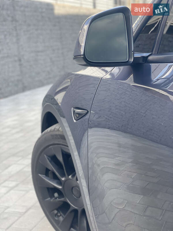 Внедорожник / Кроссовер Tesla Model Y 2021 в Луцке