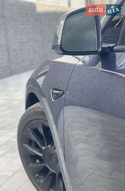 Внедорожник / Кроссовер Tesla Model Y 2021 в 