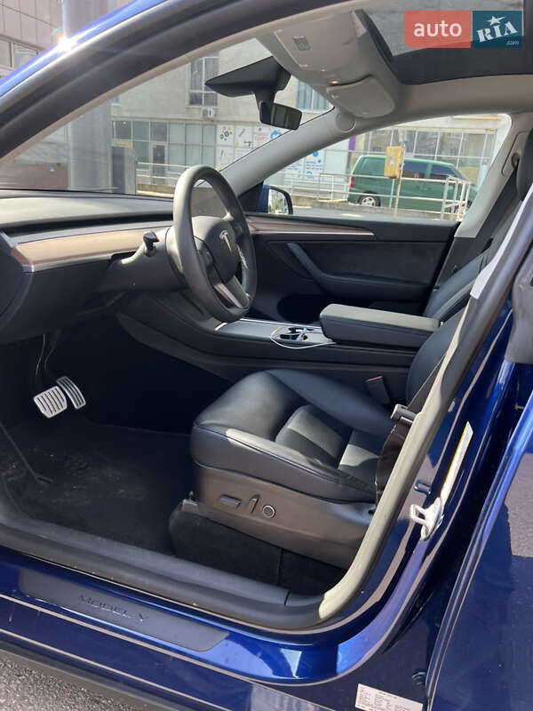 Позашляховик / Кросовер Tesla Model Y 2022 в Харкові