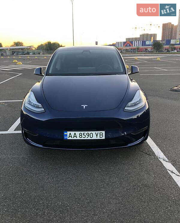 Внедорожник / Кроссовер Tesla Model Y 2022 в 